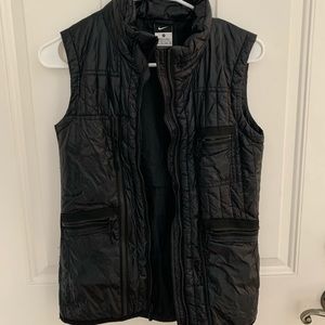 Nike vest xs